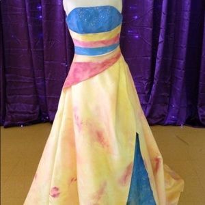 Prom gown